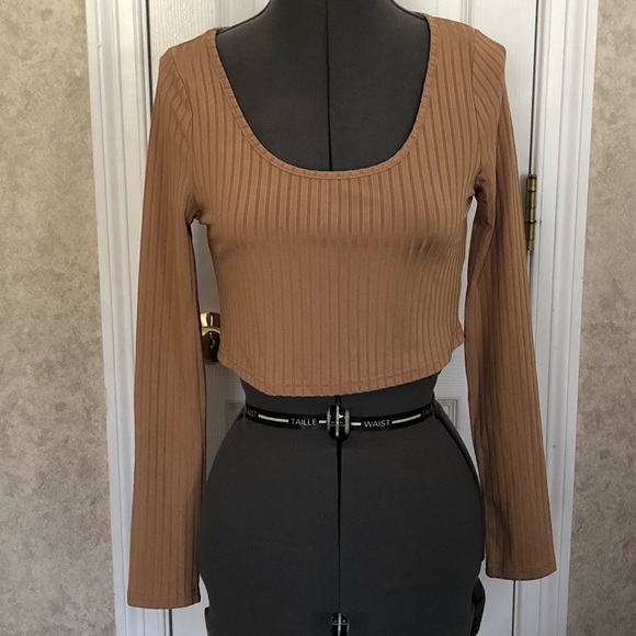 SHEIN Beige Cropped Ribbed Knit Long Sleeve Top M New - Picture 6 of 12